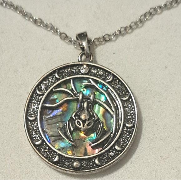 Celtic bat , Byzantium Collection paua shell necklace, new in box - Picture 3 of 6